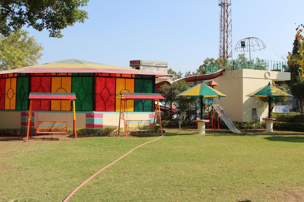 Fun And Food Resort & Holidays Harsola Exterior photo