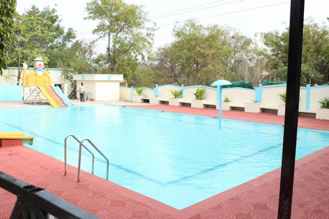 Fun And Food Resort & Holidays Harsola Exterior photo