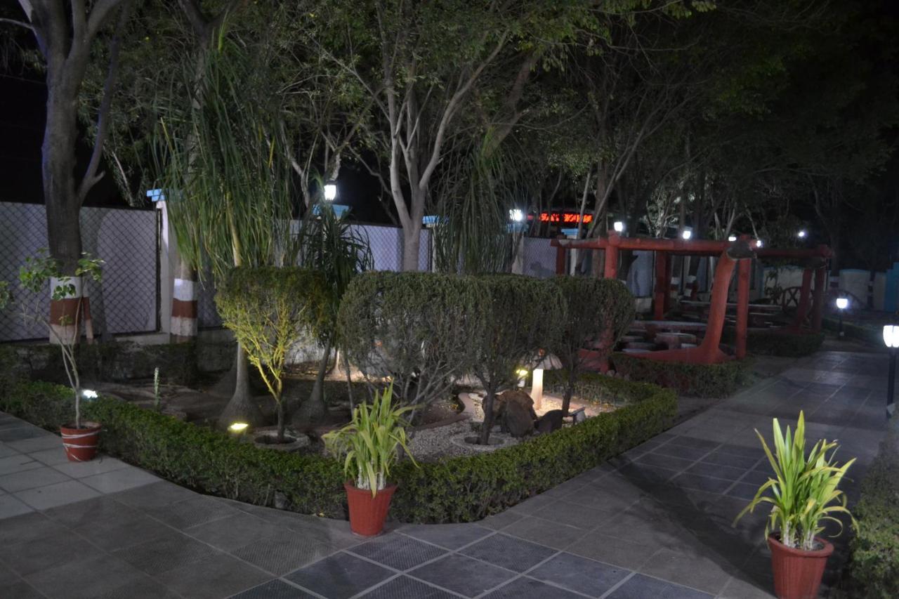 Fun And Food Resort & Holidays Harsola Exterior photo