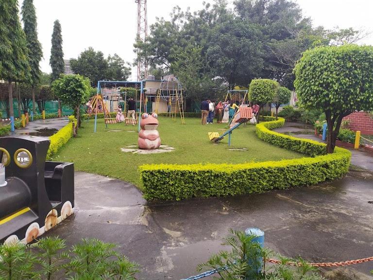 Fun And Food Resort & Holidays Harsola Exterior photo