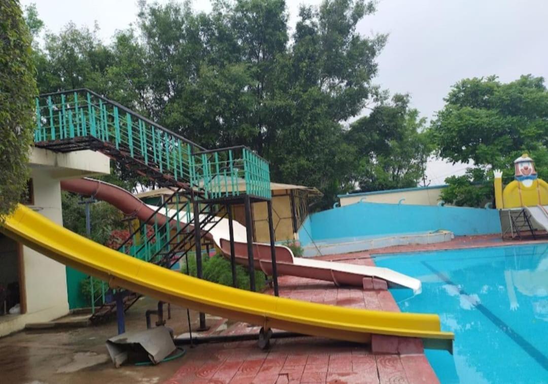 Fun And Food Resort & Holidays Harsola Exterior photo