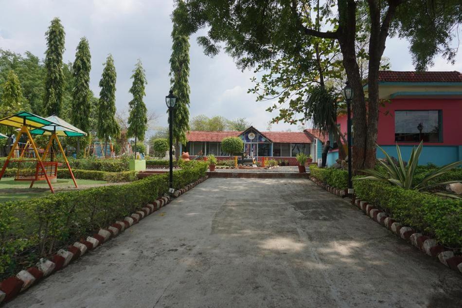 Fun And Food Resort & Holidays Harsola Exterior photo
