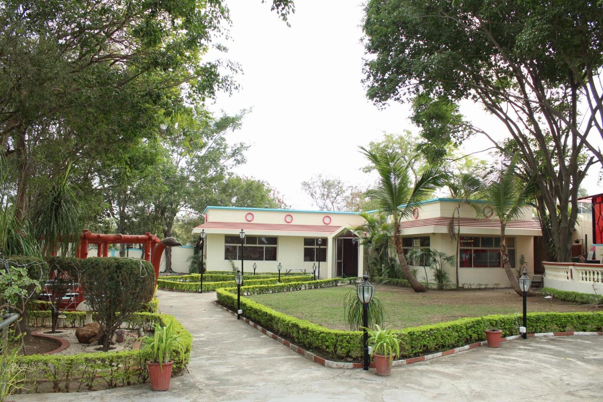 Fun And Food Resort & Holidays Harsola Exterior photo